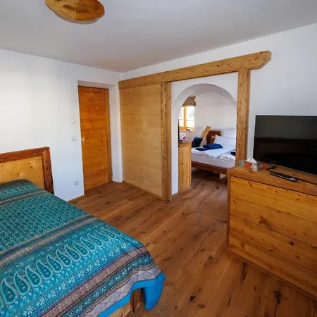 Apartment Alpenloft 2 *